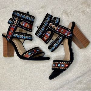 Black embroidered forever 21 heels